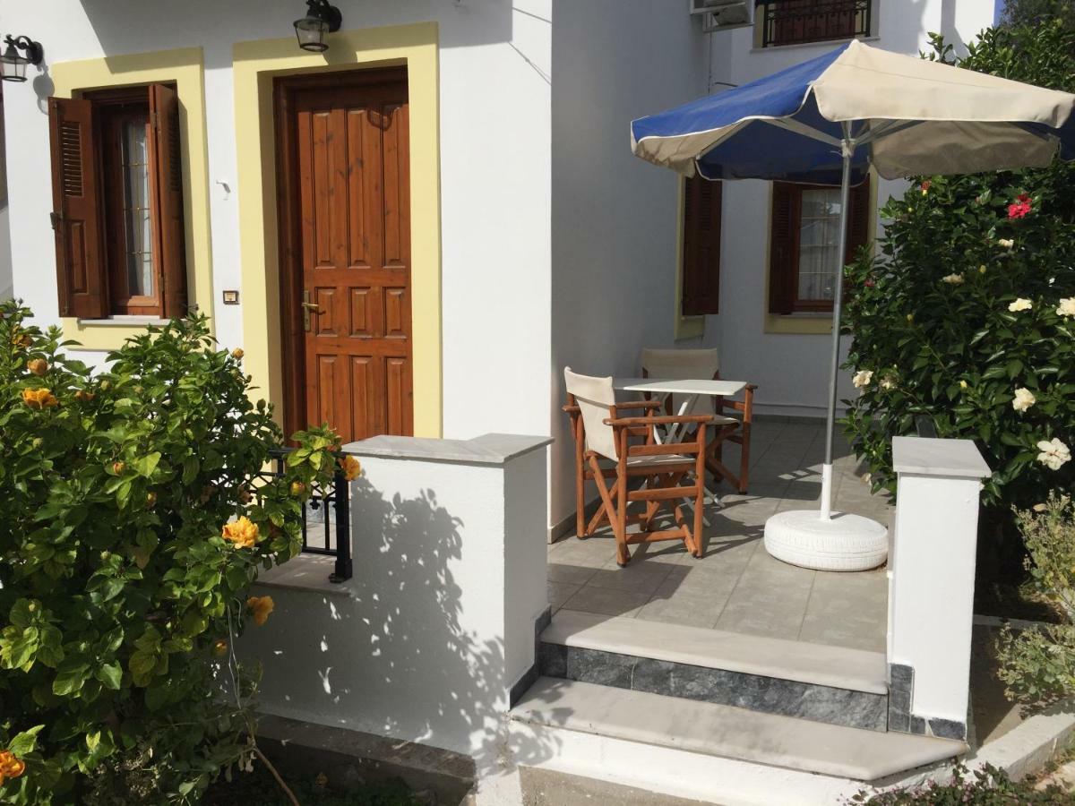 Livanina Apartments Kampos Marathokampou Exteriér fotografie